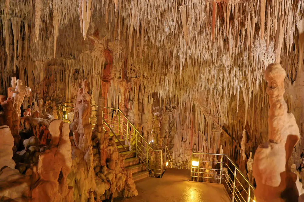kastania caves neapoli lakonias