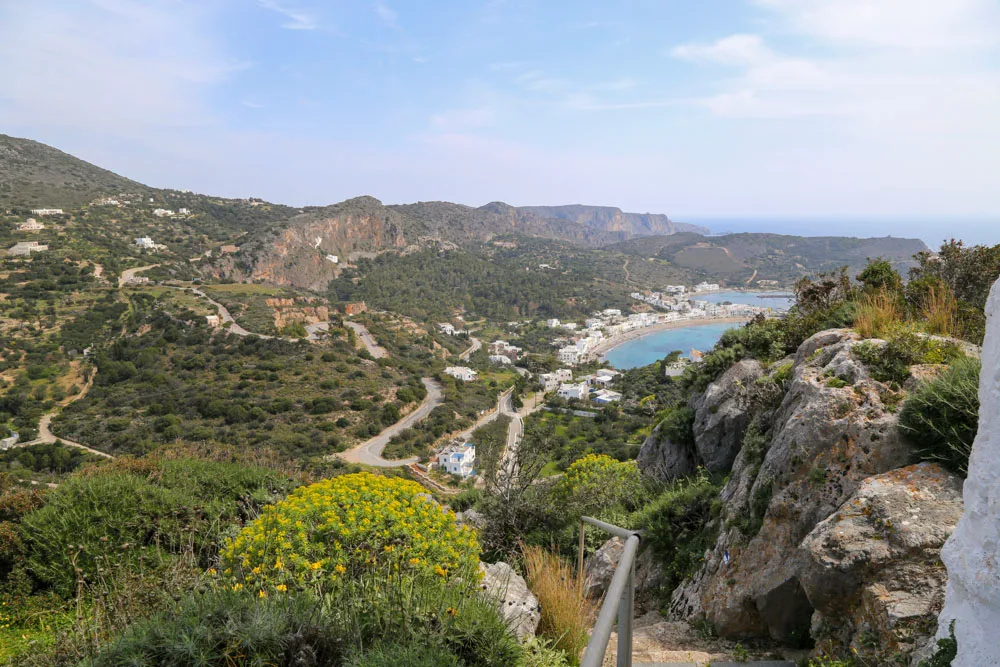 Μονοπάτι από τη Χώρα στα Καψάλι 