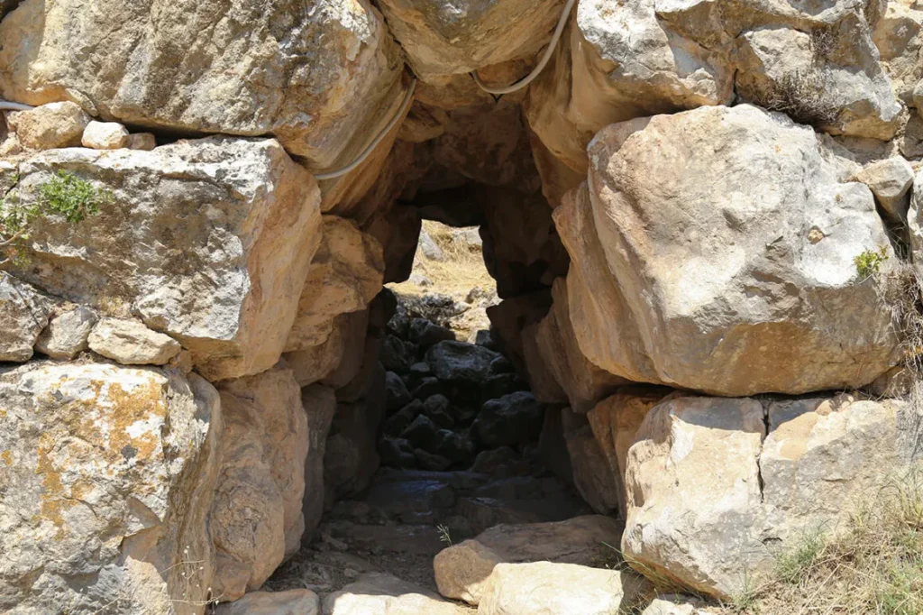 αρχαιότερη γέφυρα Καζάρμα