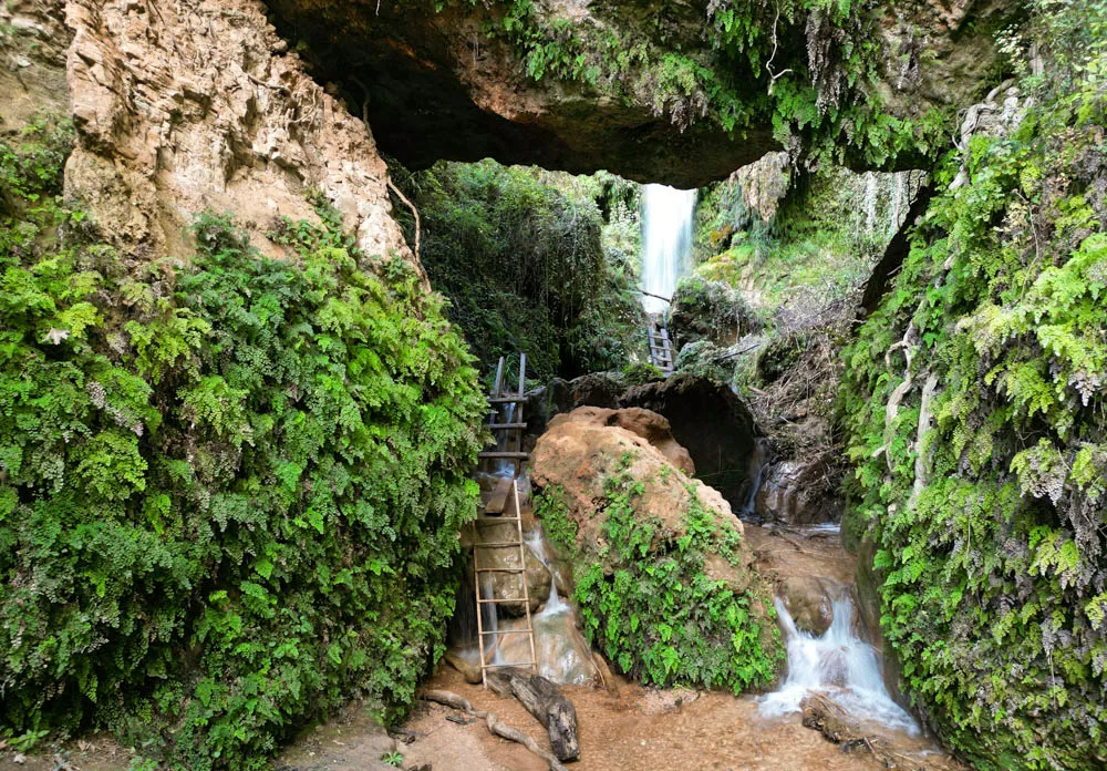 Καταρράκτης Νεμούτας πεζοπορία