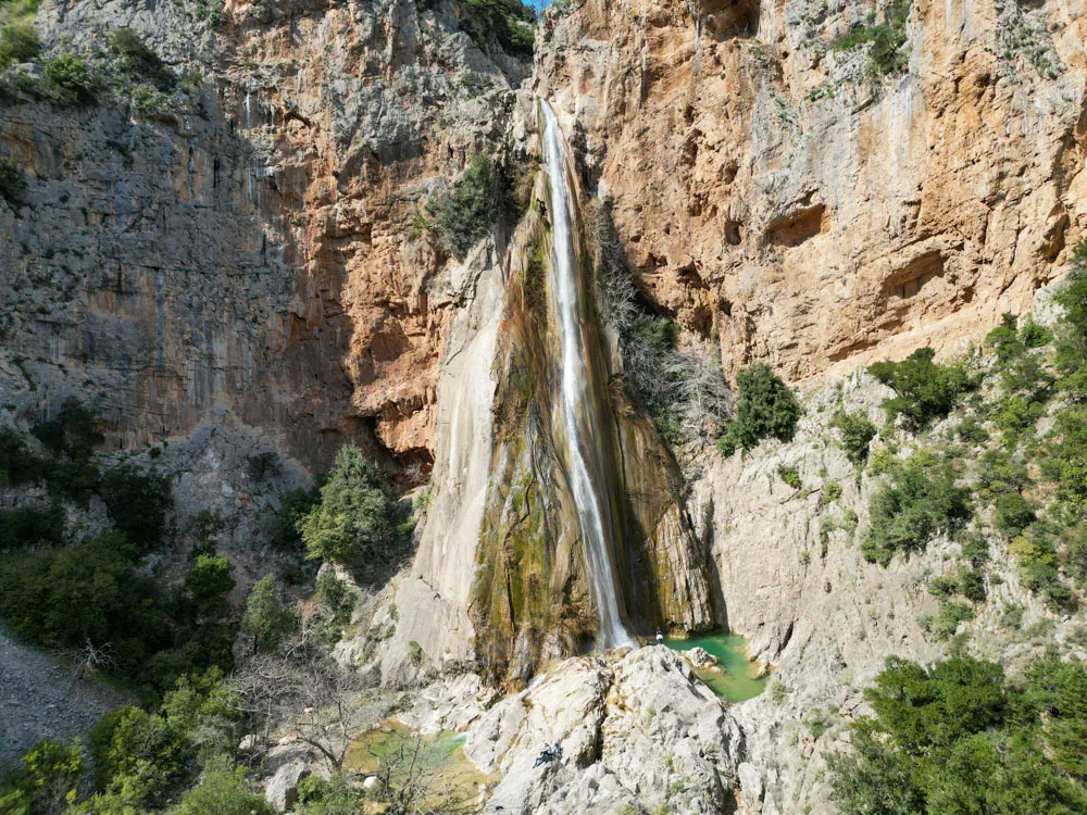 Καταρράκτης Μελίσσι Πάρνωνα πεζοπορία