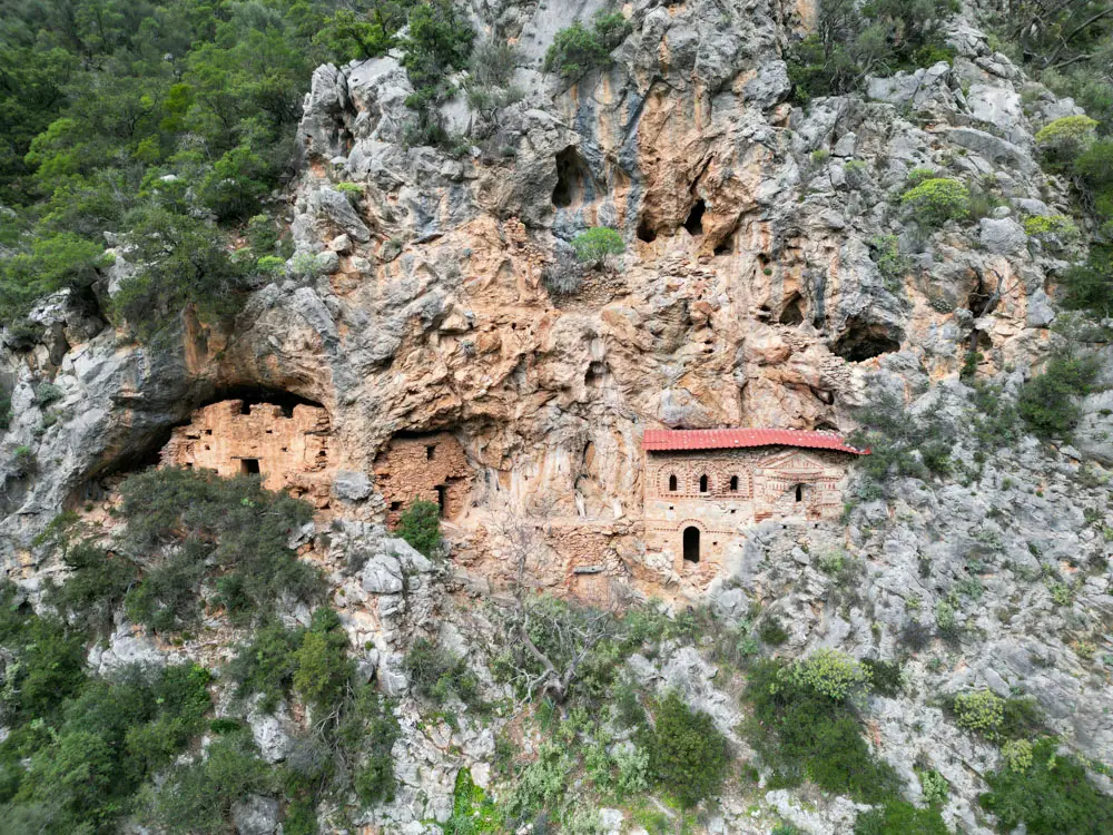 Παλαιομονάστηρο Πάρνωνα 