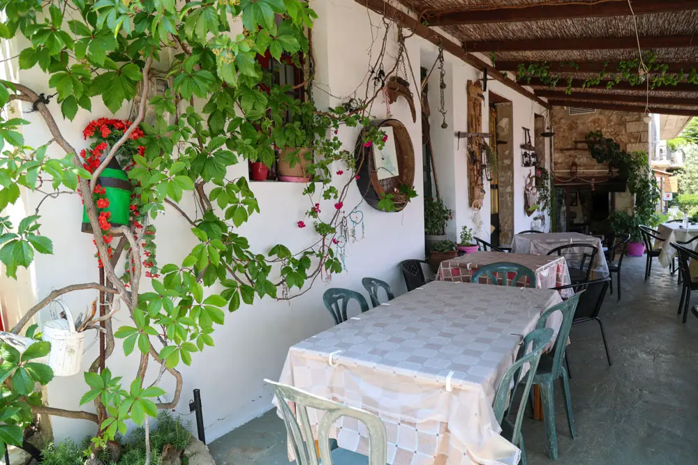 Ταβέρνα Αγιαννίτικο Πάρνωνα