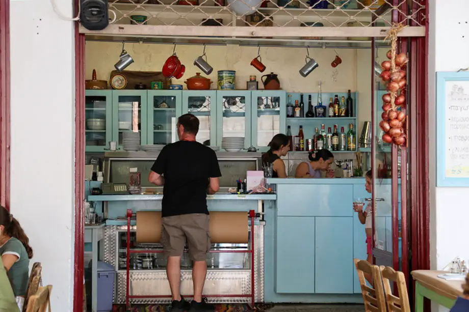 Ταβέρνα Νεράιδα στον Άγιο Νικόλα Νεάπολη Λακωνίας